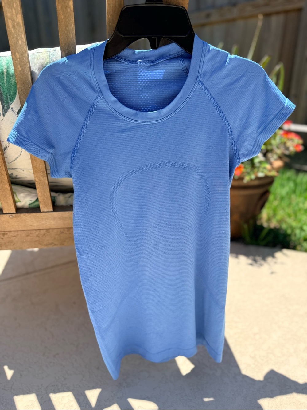 Lululemon Light Blue Women's Active Short Sleeve Top